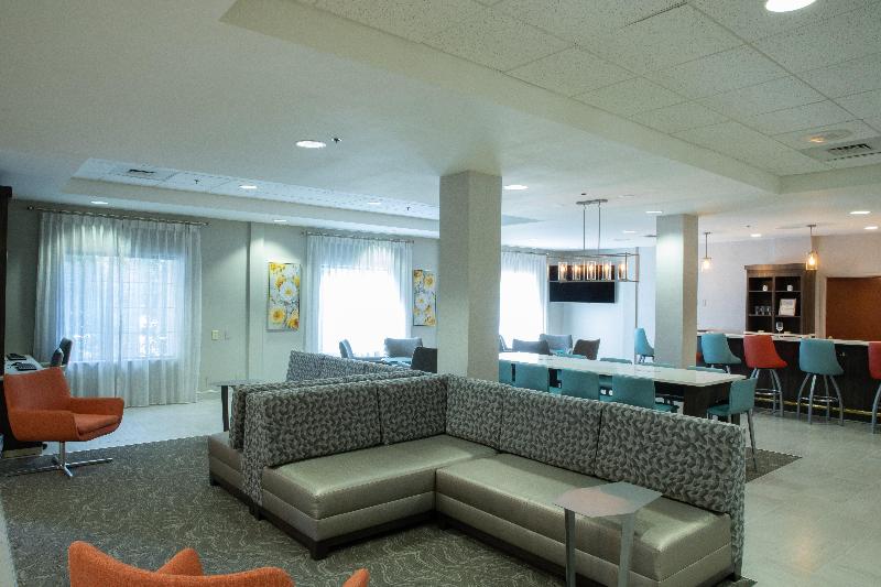 هتل Holiday Inn & Suites Raleigh Cary, An Ihg