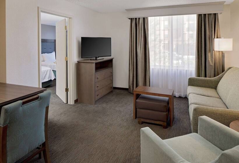 هتل Homewood Suites By Hilton Albuquerque Uptown