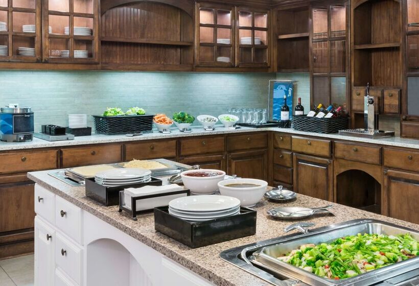 هتل Homewood Suites By Hilton Baton Rouge