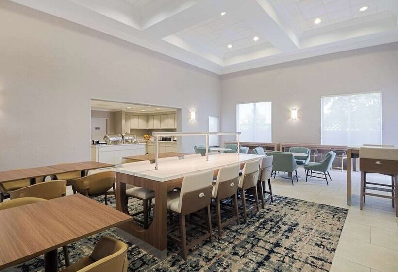 هتل Homewood Suites By Hilton Columbia