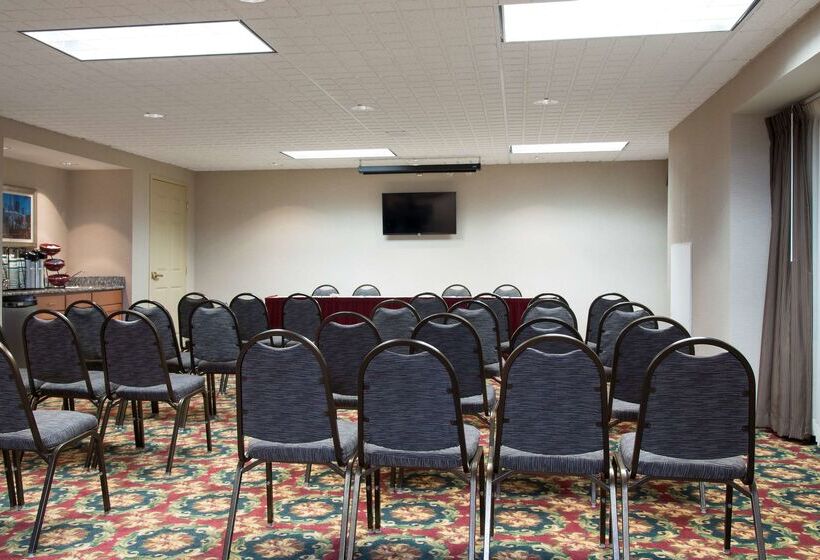 فندق Homewood Suites By Hilton Columbus/airport