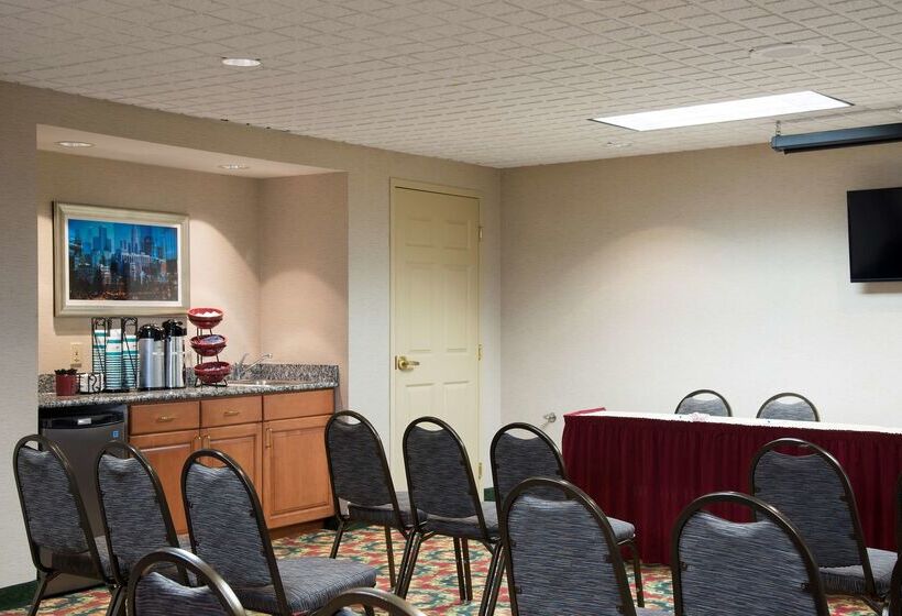 فندق Homewood Suites By Hilton Columbus/airport