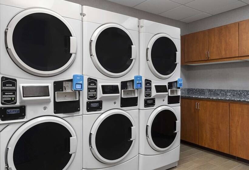 فندق Homewood Suites By Hilton Columbus/airport