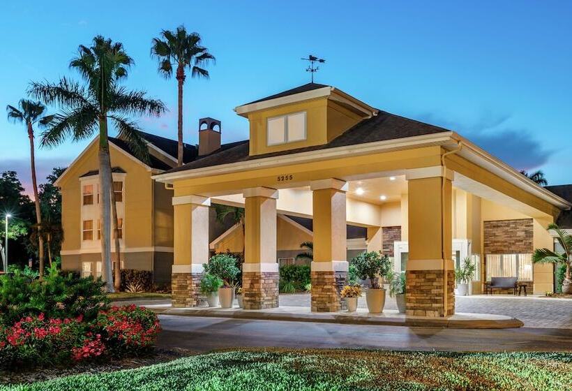 בית מלון כפרי Homewood Suites By Hilton Fort Myers