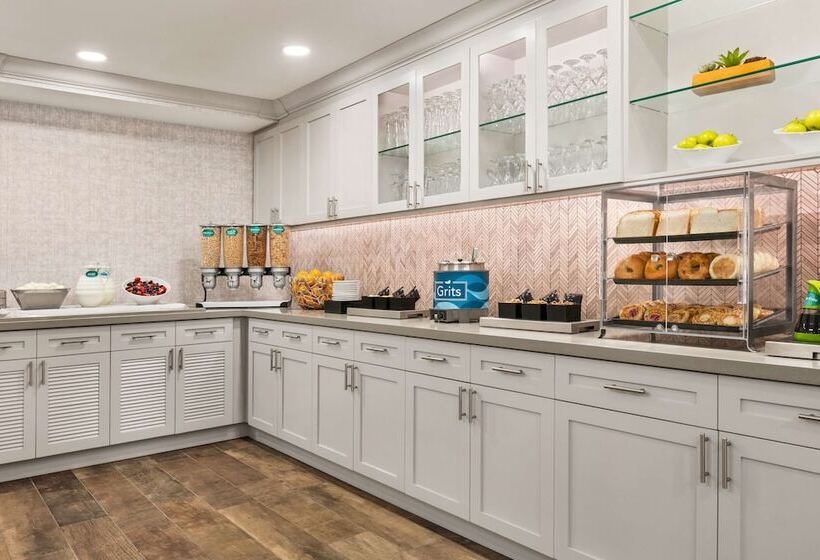 فندق Homewood Suites By Hilton Fort Myers