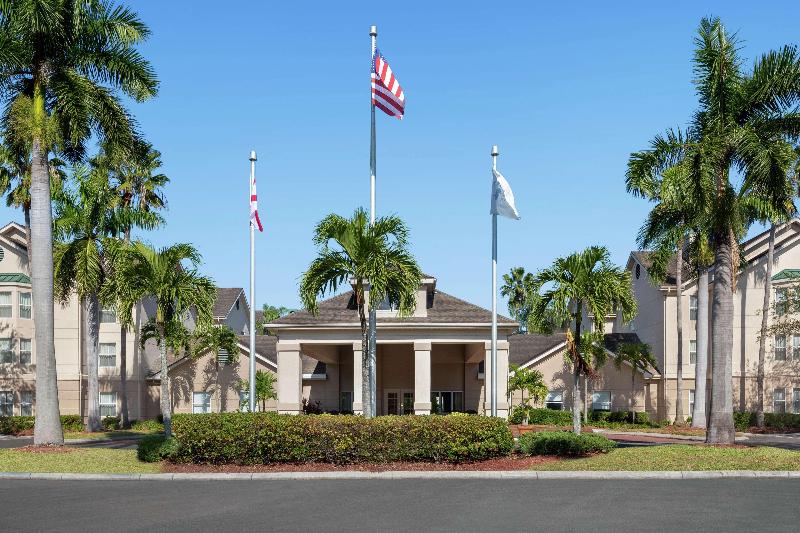 בית מלון כפרי Homewood Suites By Hilton Fort Myers