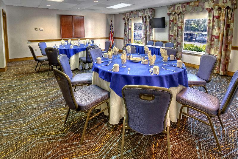 בית מלון כפרי Homewood Suites By Hilton Fort Myers