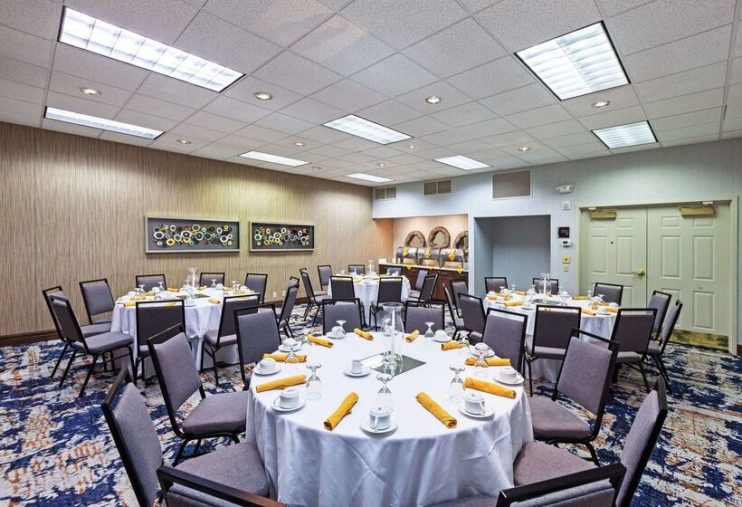 ホテル Homewood Suites By Hilton Greensboro