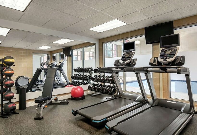 فندق Homewood Suites By Hilton Harrisburg Easthershey Area