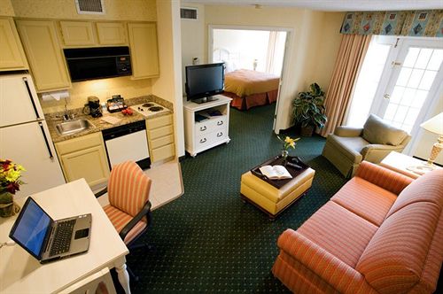 Отель Hawthorn Suites By Wyndham Jacksonville