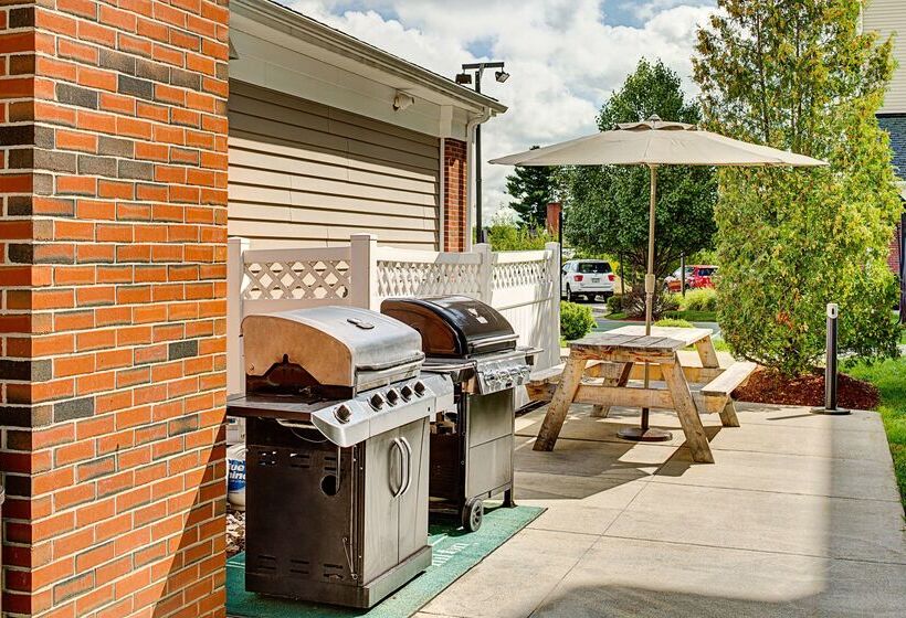 فندق Homewood Suites By Hilton Manchester/airport