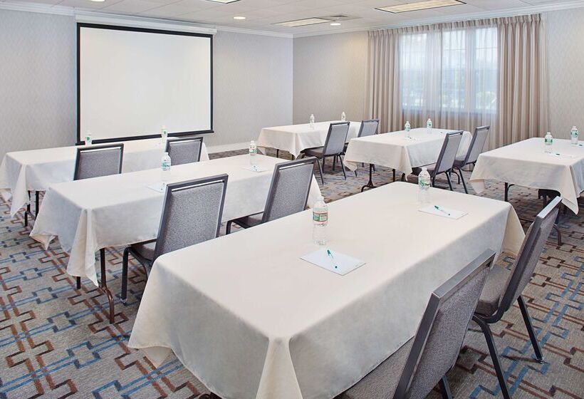 فندق Homewood Suites By Hilton Manchester/airport