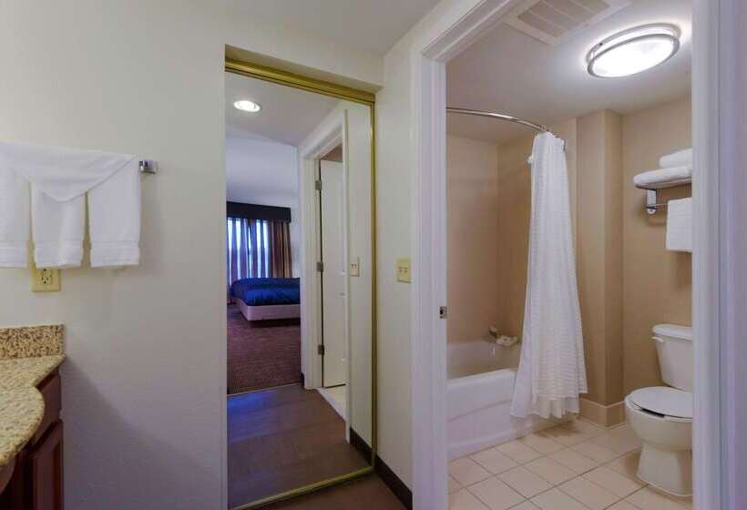 فندق Homewood Suites By Hilton Manchester/airport