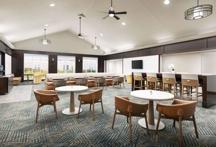 فندق Homewood Suites By Hilton Manchester/airport