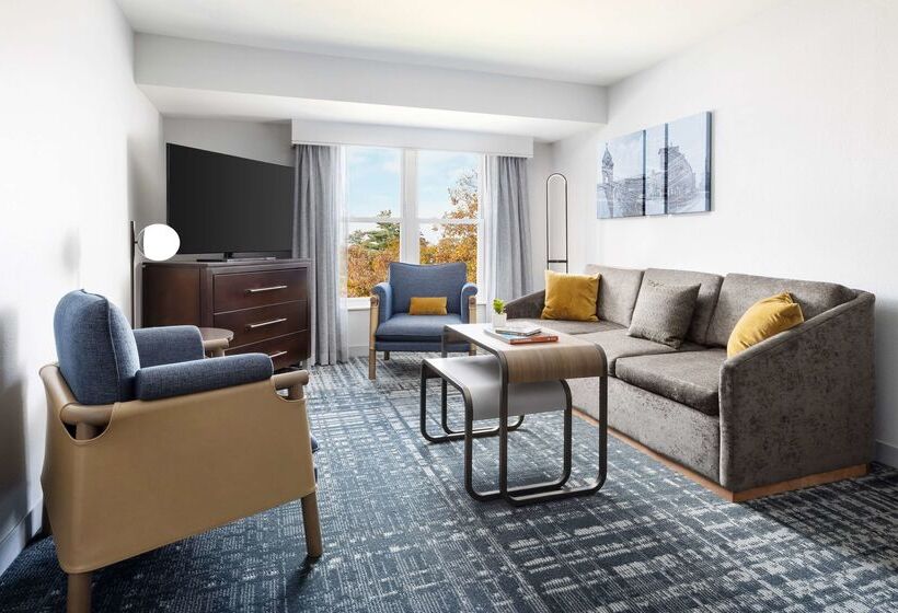 فندق Homewood Suites By Hilton Manchester/airport