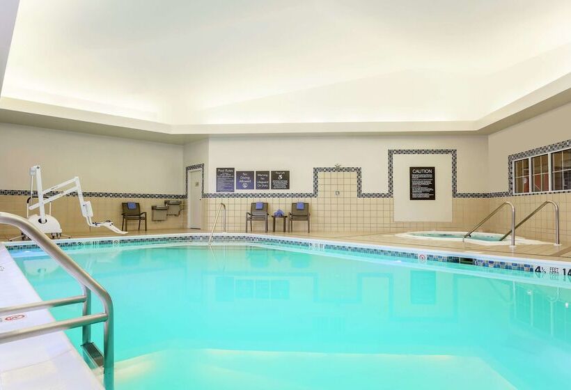 فندق Homewood Suites Melville