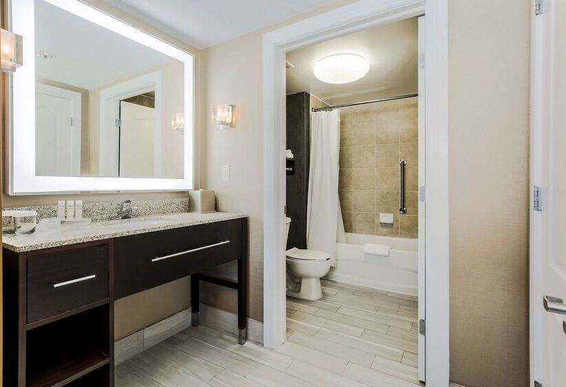 فندق Homewood Suites Melville
