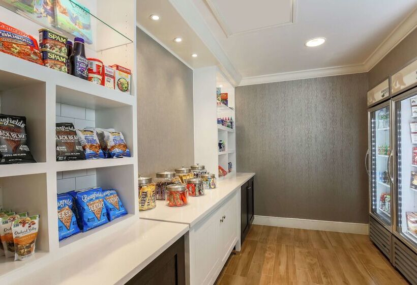 فندق Homewood Suites Melville