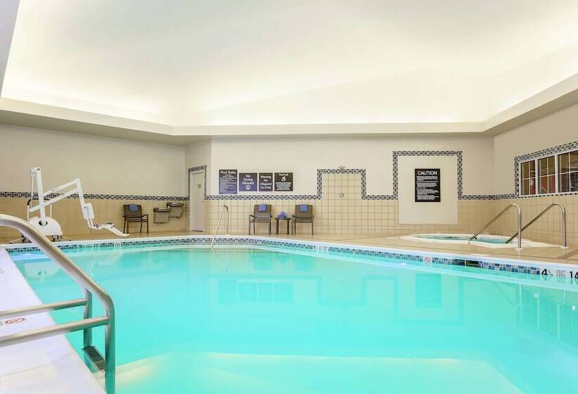 فندق Homewood Suites Melville