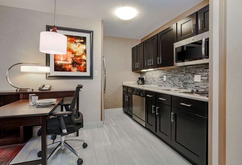 فندق Homewood Suites Melville