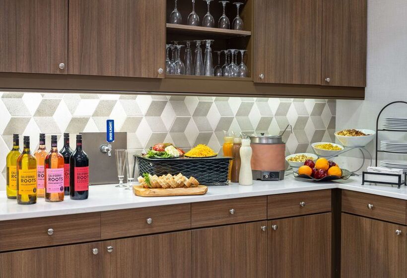 Отель Homewood Suites By Hilton Montgomery