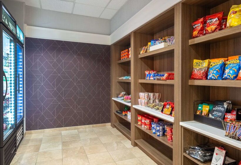 Отель Homewood Suites By Hilton Montgomery