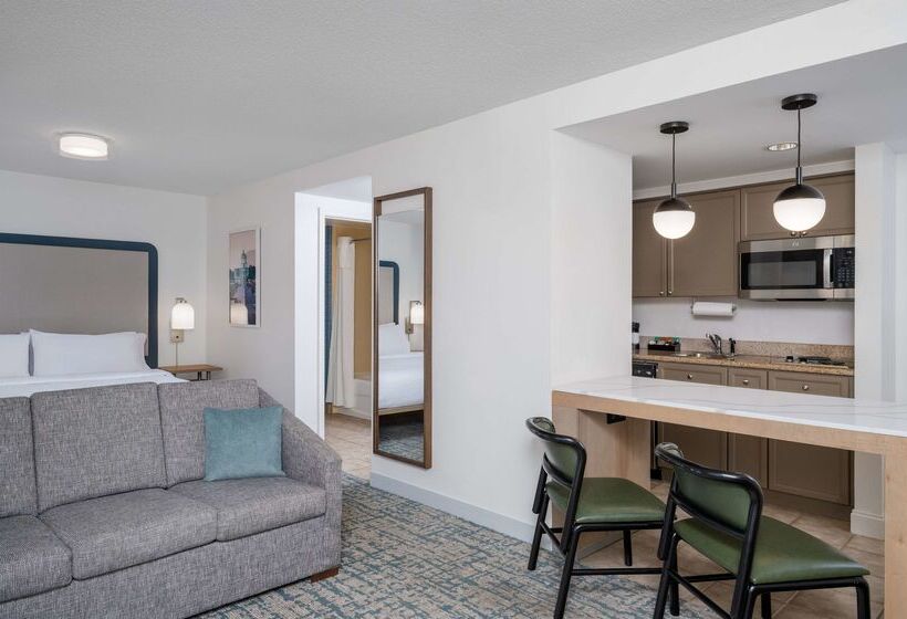 هتل Homewood Suites By Hilton Montgomery