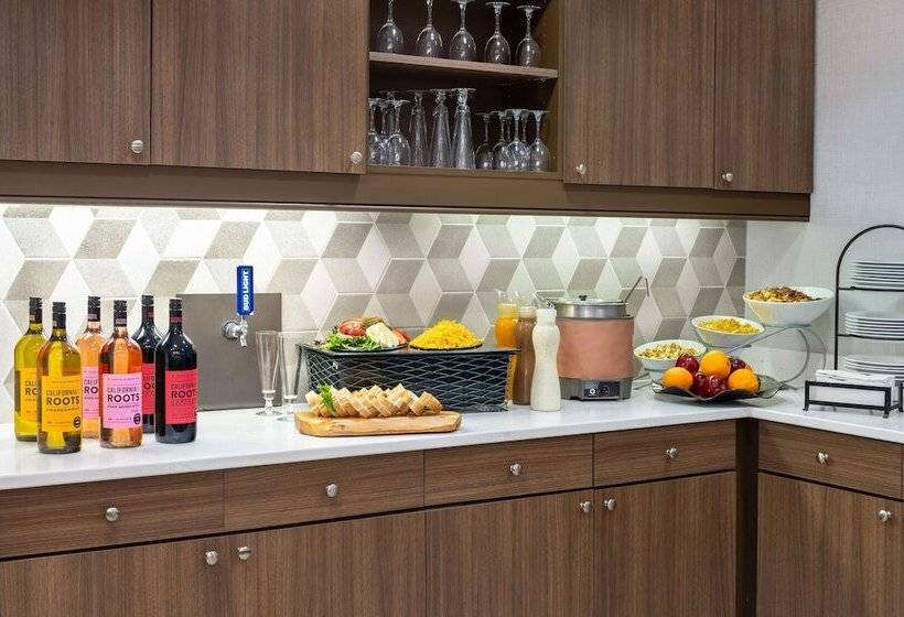 هتل Homewood Suites By Hilton Montgomery