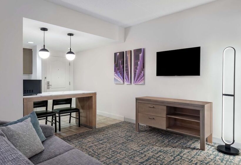 Отель Homewood Suites By Hilton Montgomery