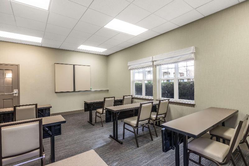 Отель Homewood Suites By Hilton Newark Fremont