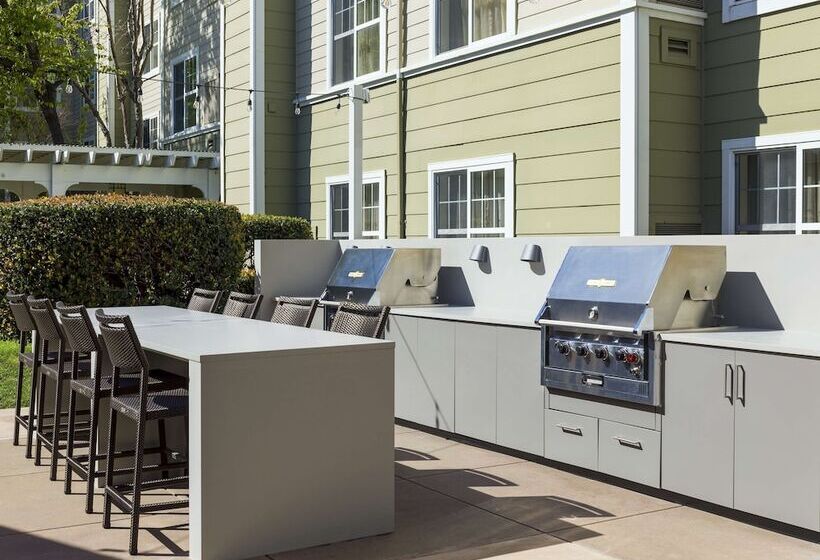 Отель Homewood Suites By Hilton Newark Fremont