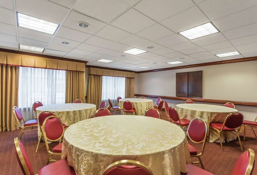 هتل Homewood Suites By Hilton Newarkwilmington South Area