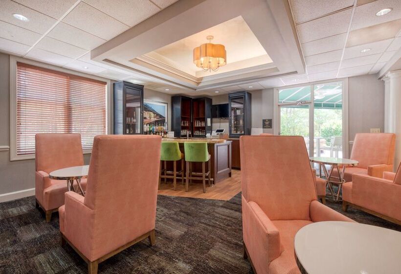 فندق Homewood Suites By Hilton Olmsted Village