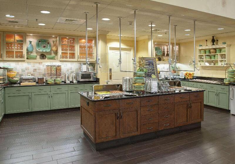 فندق Pensacola Suites