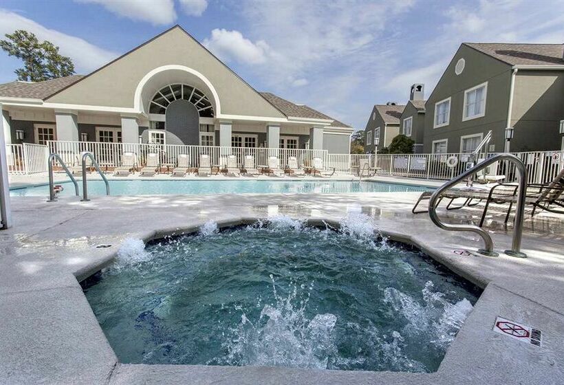 هتل Homewood Suites By Hilton Savannah