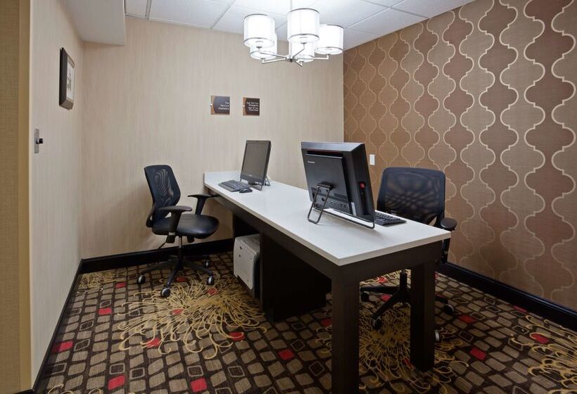 هتل Homewood Suites By Hilton Sioux Falls