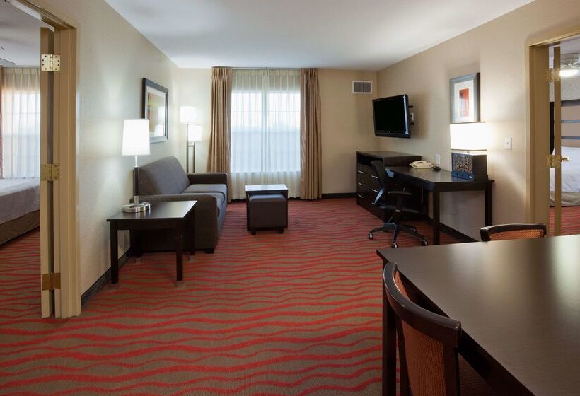 هتل Homewood Suites By Hilton Sioux Falls