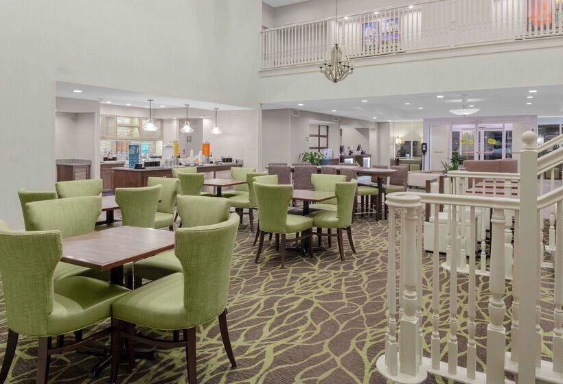 فندق Homewood Suites By Hilton Tallahassee