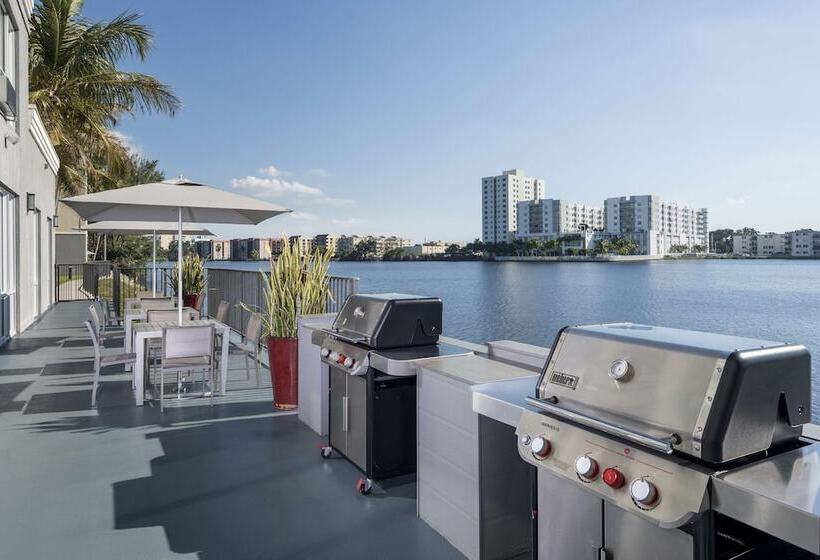 호텔 Homewood Suites By Hilton Miami Airport/blue Lagoon