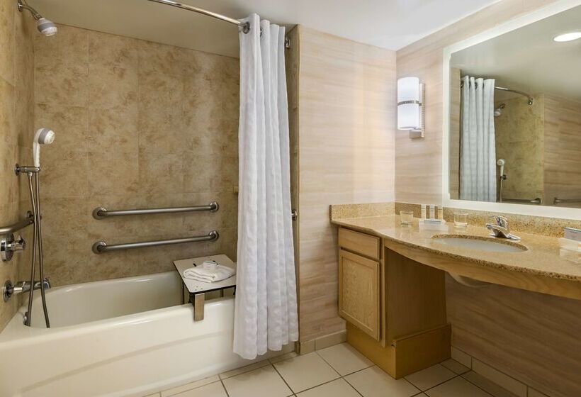 فندق Homewood Suites By Hilton Orlando Nearest Universal Studios