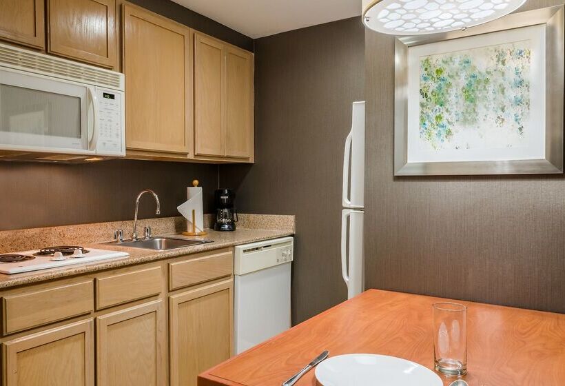 فندق Homewood Suites By Hilton Orlando Nearest Universal Studios