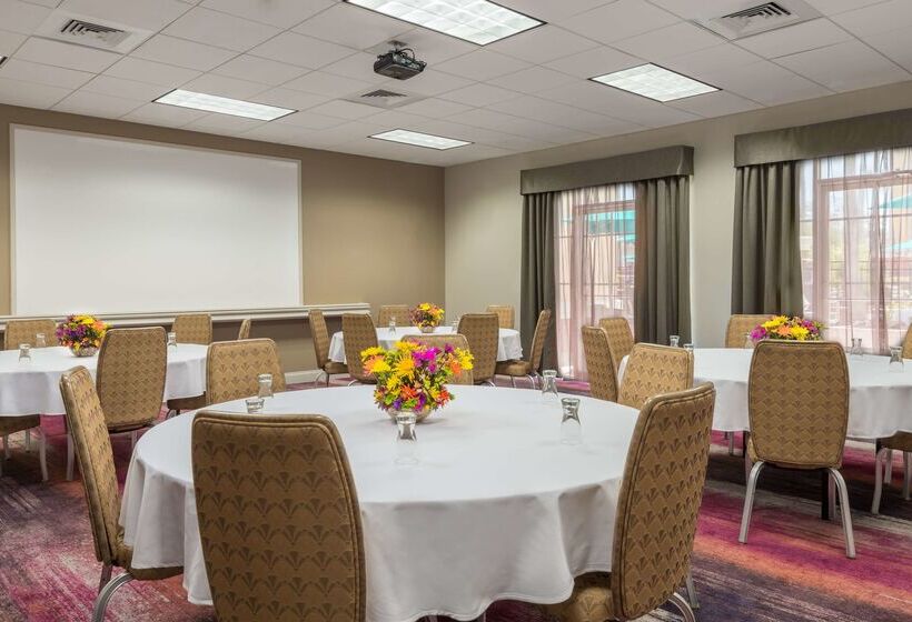 Отель Homewood Suites By Hilton® Orlando Ucf Area