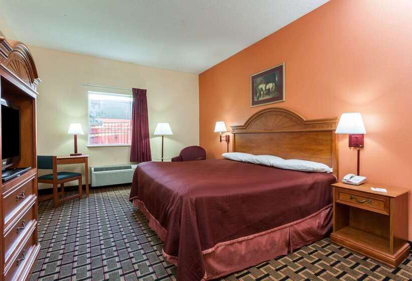 هتل Howard Johnson By Wyndham Airport