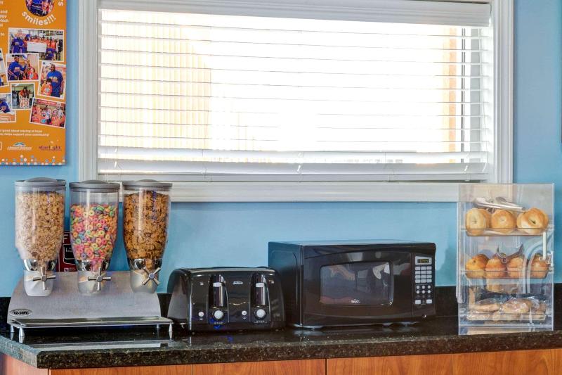 فندق Howard Johnson By Wyndham Galveston