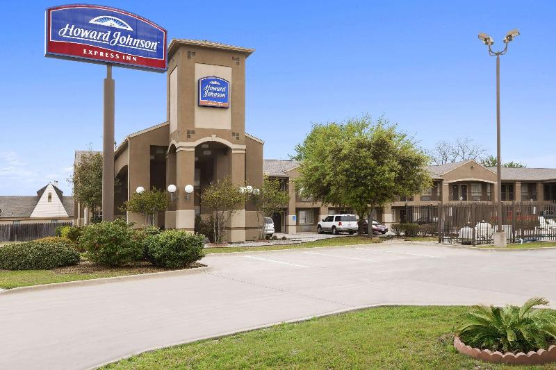 酒店 Howard Johnson By Wyndham Grand Prairie Near Lone Star Park