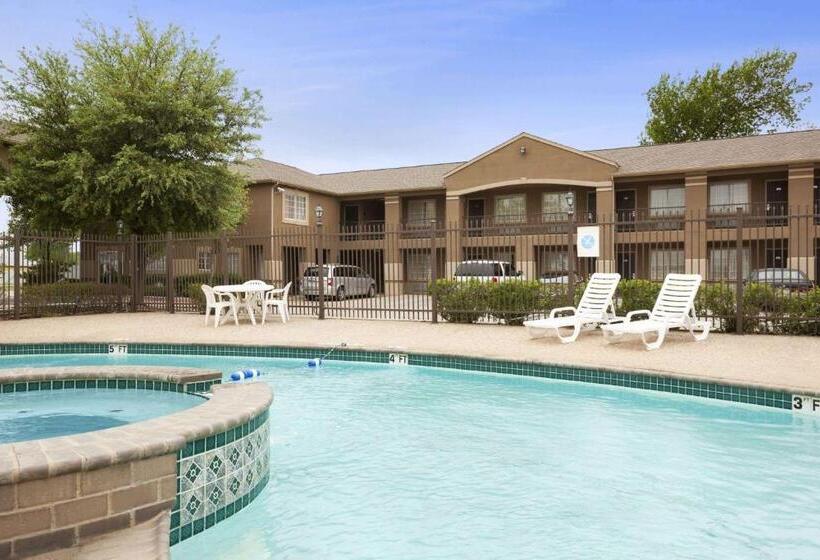 酒店 Howard Johnson By Wyndham Grand Prairie Near Lone Star Park