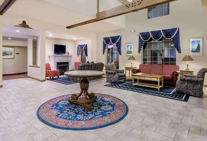 هتل Howard Johnson By Wyndham Mystic