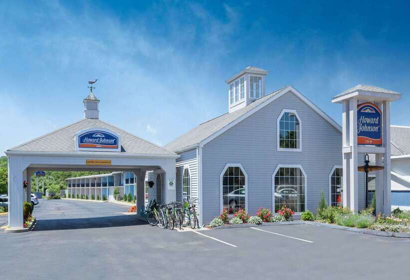هتل Howard Johnson By Wyndham Mystic