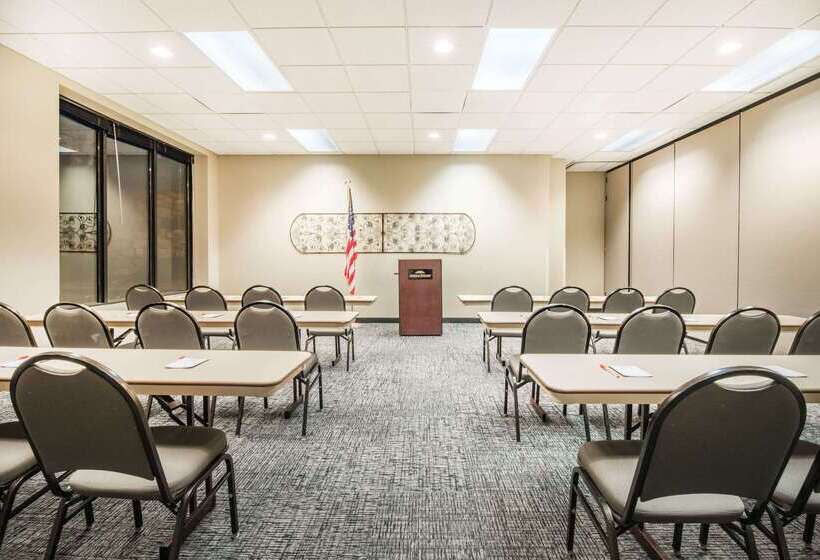 בית מלון כפרי Elevation Inn & Suites, Trademark Collection By Wyndham