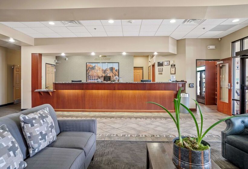 בית מלון כפרי Elevation Inn & Suites, Trademark Collection By Wyndham